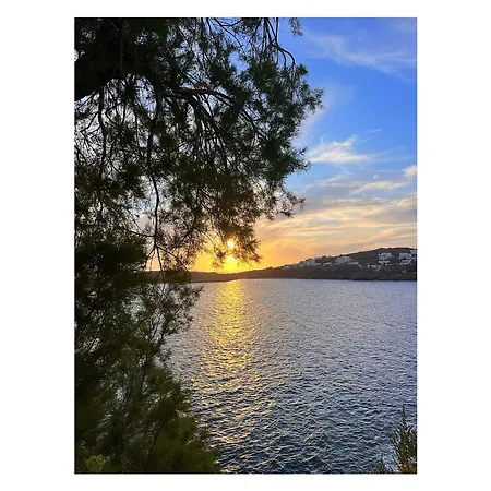 White & Blue Lejlighed *