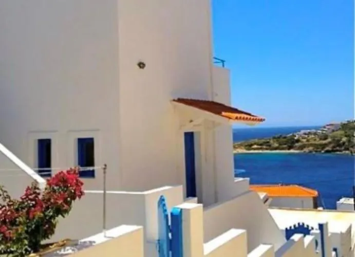 アパート White & Blue バトシ