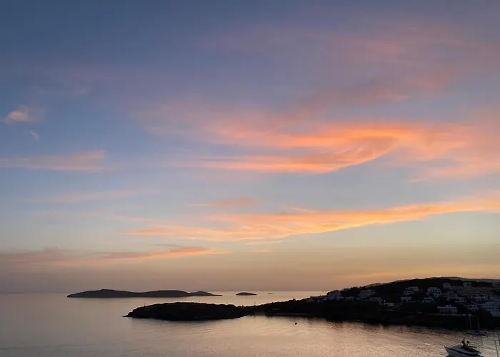 White & Blue アパート バトシ