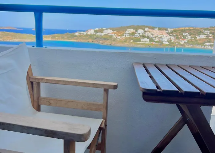 White & Blue アパート