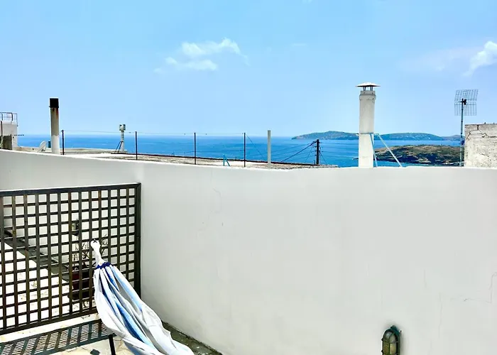 White & Blue アパート